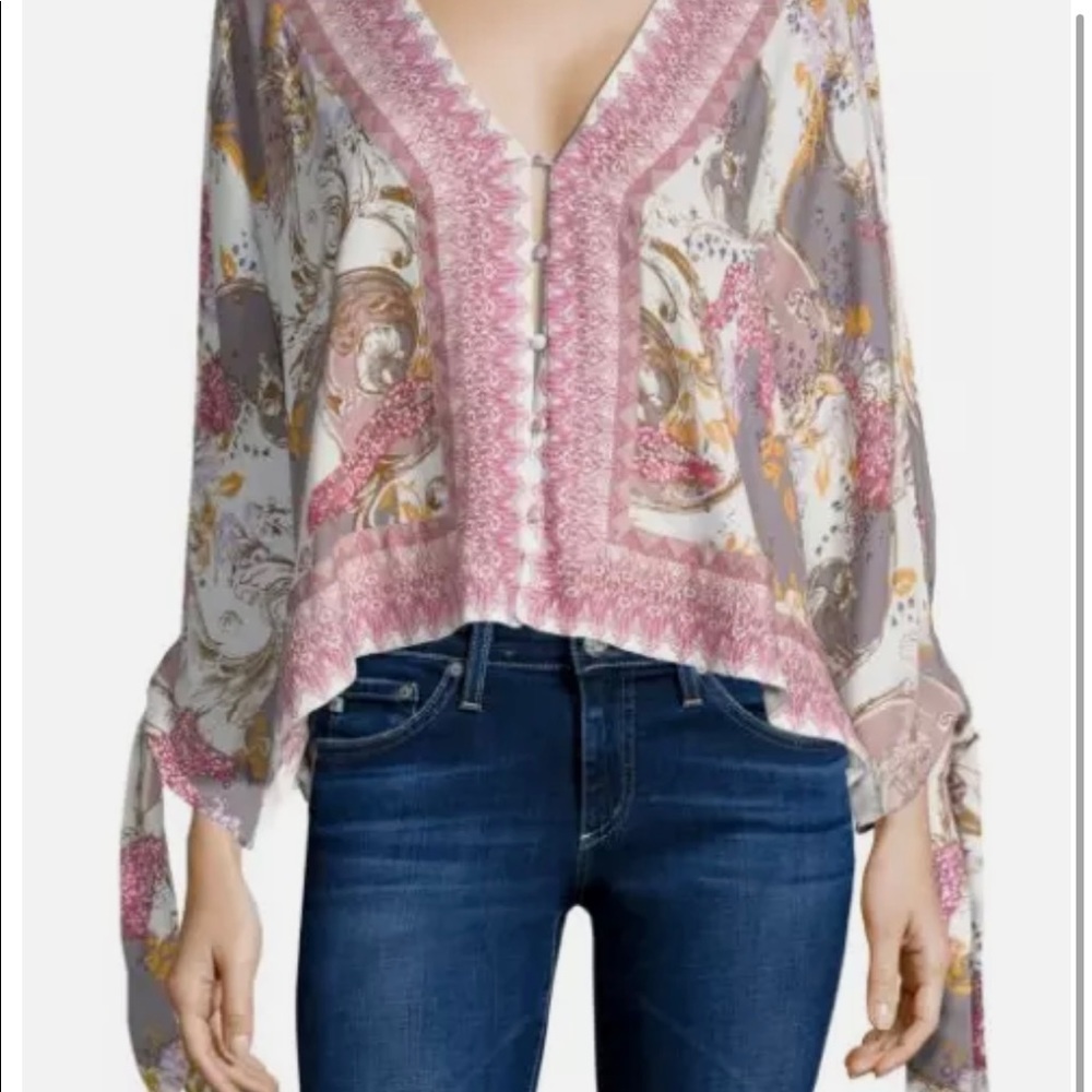 Beautiful Free People blouse. Size  XS
